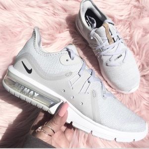 NEW Nike Womens Air Max Sequent 3